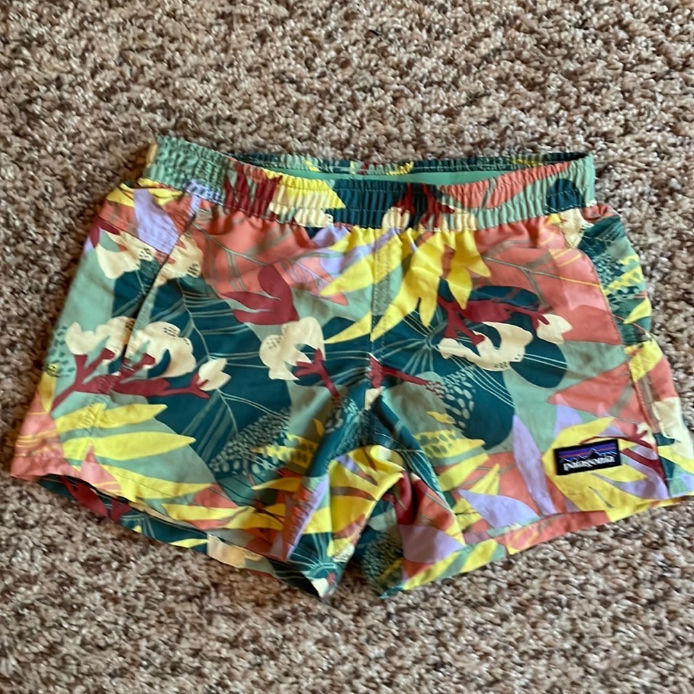 3 pairs girls Patagonia Baggies shorts Small like new